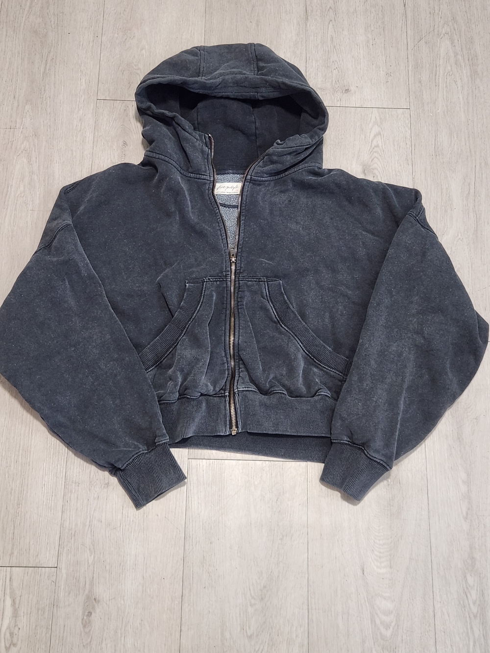 Free People Washed Black Mineral Crop Zip Hoodie S
​